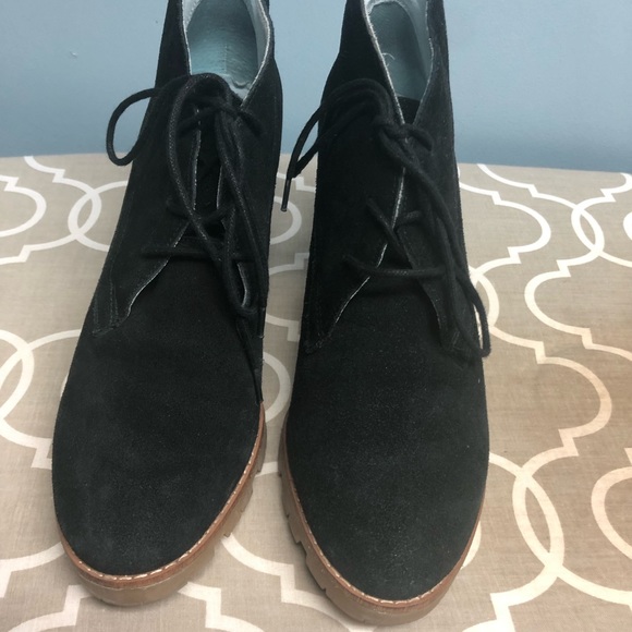 Ladies black suede ankle boot Gap size 40 - Picture 2 of 4